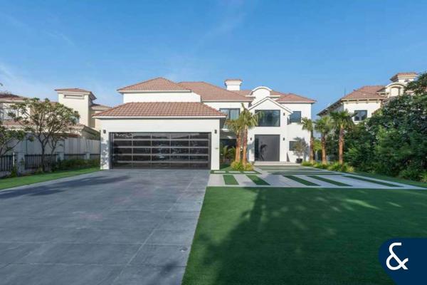 Luxury Lake Views | Bespoke Italian Finishes